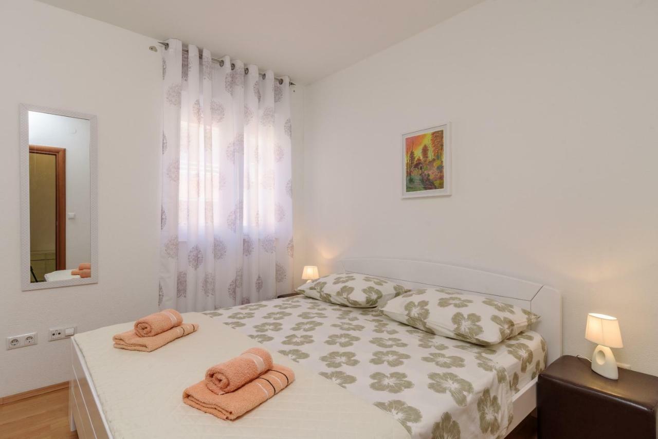 Apartman Niko Kastela Exterior photo